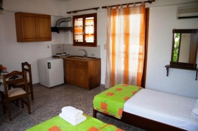 Triantafyllou Maria Rooms Skópelos Quarto foto